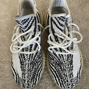 Adidas Yeezy Boost 350 v2